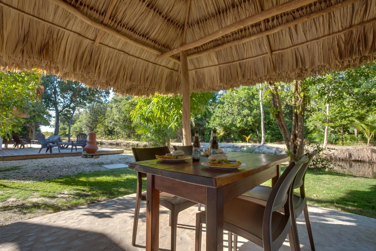 Bayshore Bijou Suites Maya Beach Exterior foto